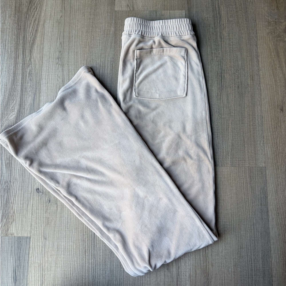 Hollister Ultra High Rise Beige Pants